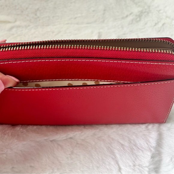 Kate Spade Red Purse and wallet Set. Cherry Red in excellent condition❤️ - Picture 7 of 9